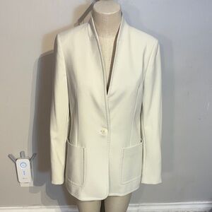 Ted Baker Elegant Women's off white Suit Jacket